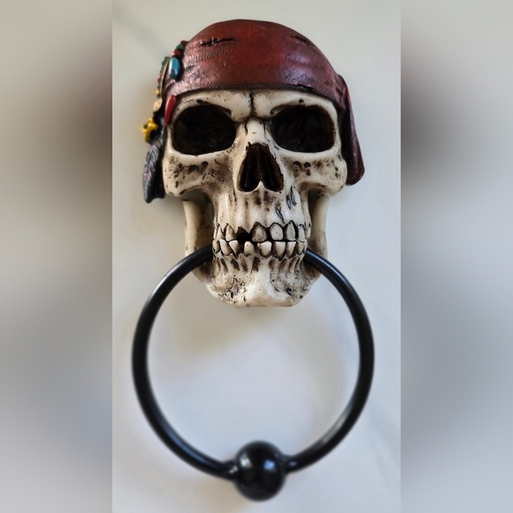 Nautical Buccaneer Pirate Door Knocker Pacific Giftware Halloween New With Tag - Picture 1 of 4
